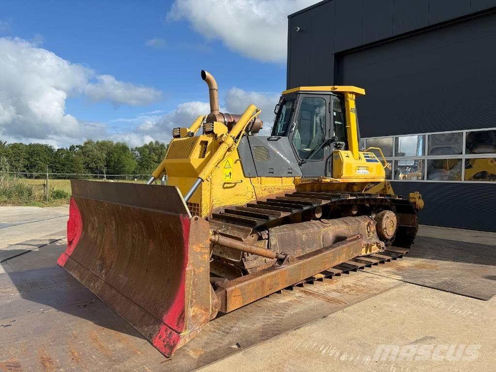 Komatsu D 65 PX-12 Buldožeri guseničari