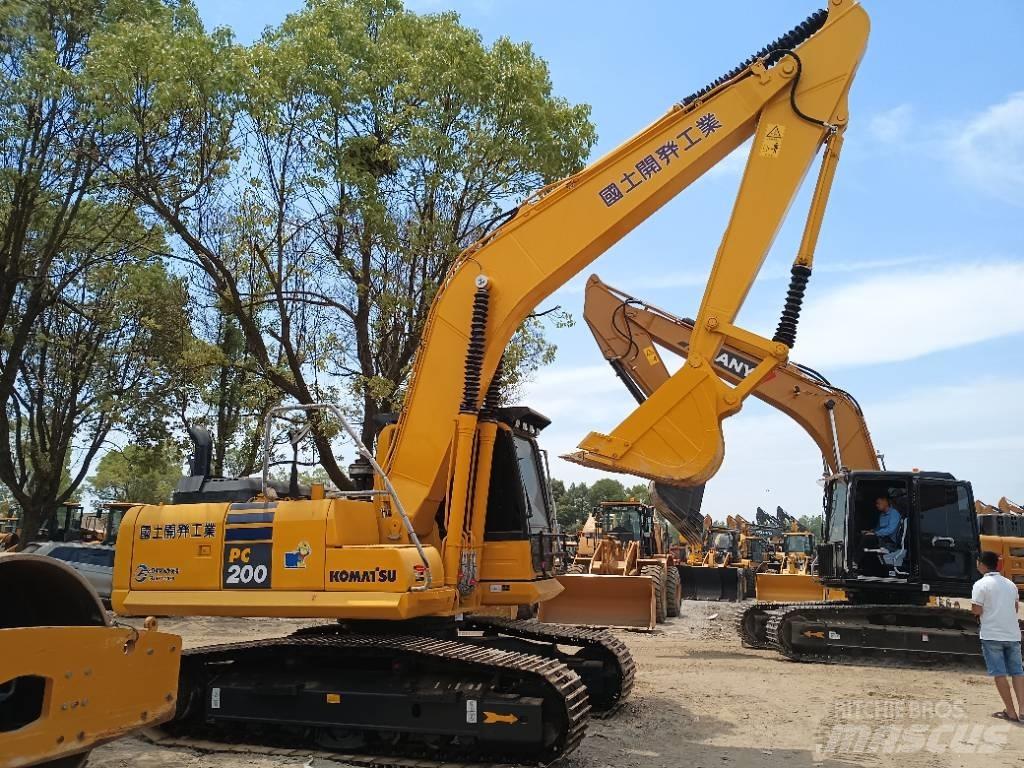 Komatsu PC 200-8 Bageri guseničari