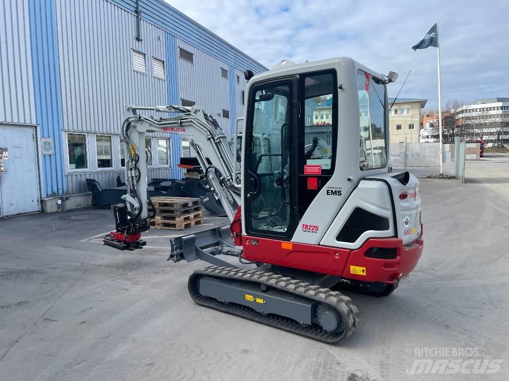 Takeuchi TB 225 Mini bageri < 7t