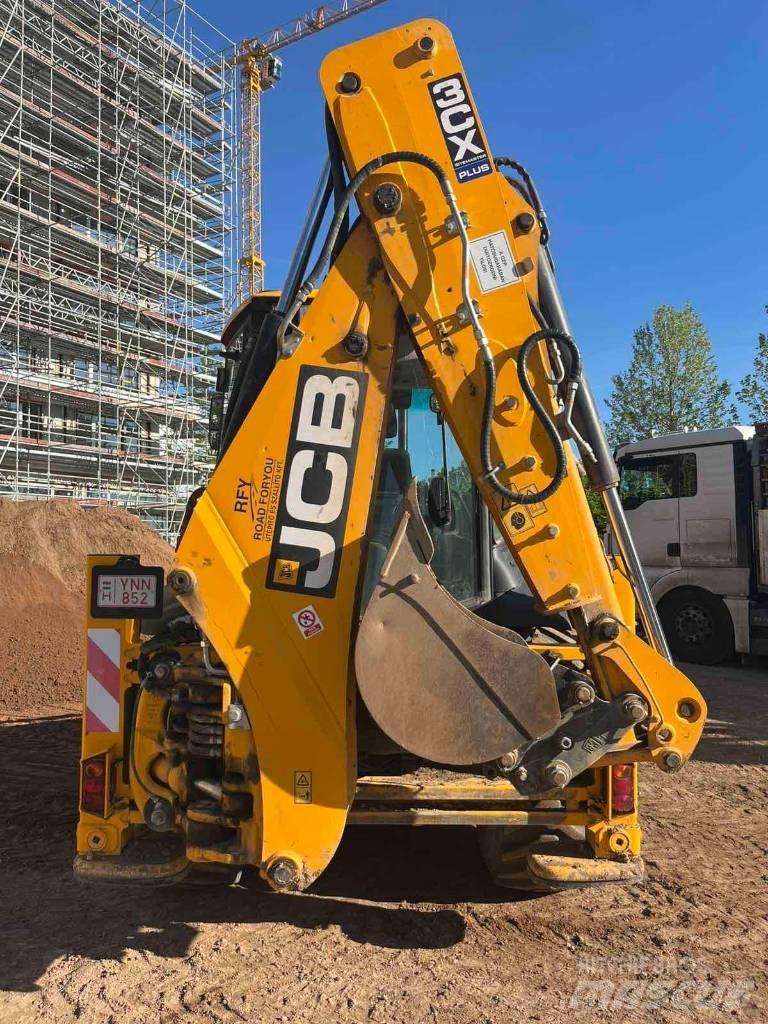 JCB 3 CX Midi bageri 7t – 12t