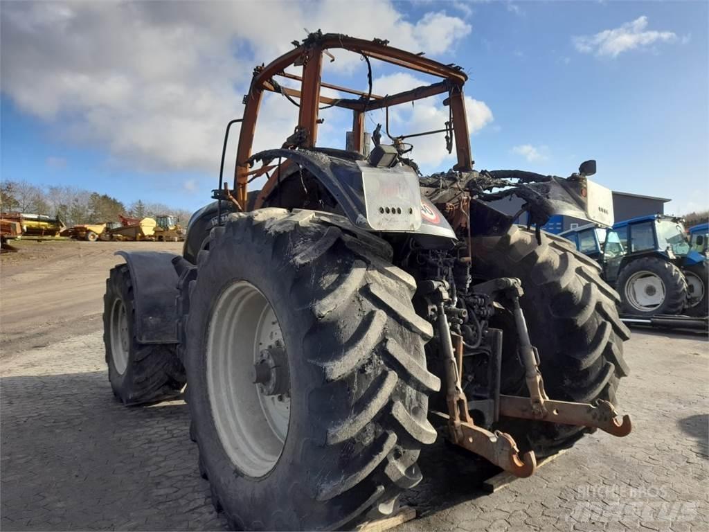 Valtra S374 Traktori
