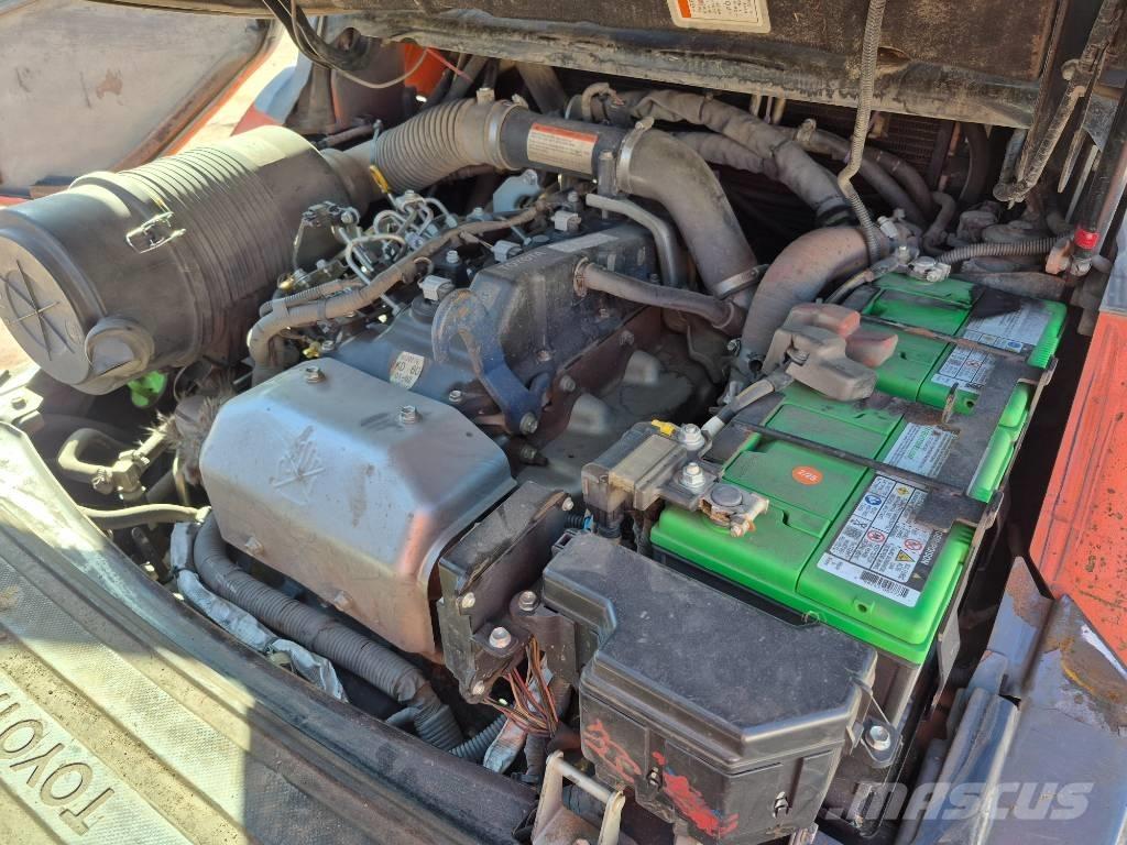 Toyota 8 FD 40 U Viljuškari - ostalo