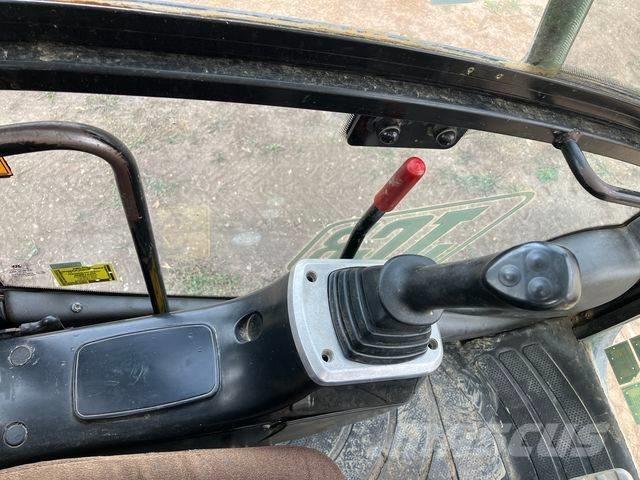 JCB JS 210 LC Bageri guseničari