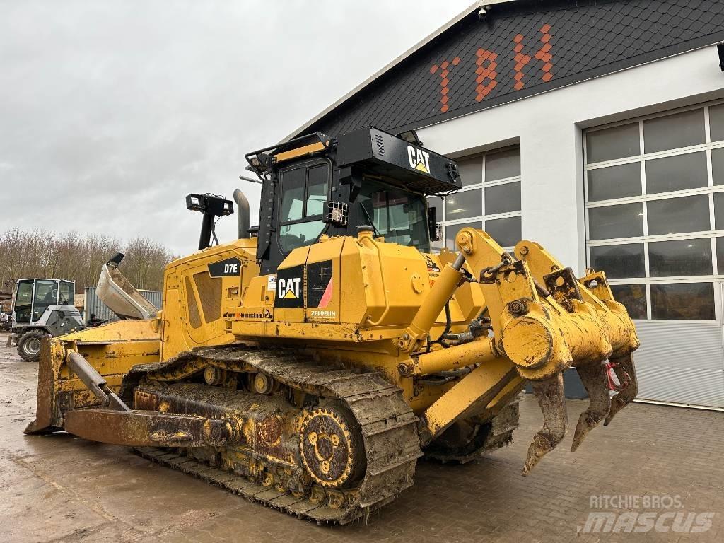 CAT D 7 E Buldožeri guseničari