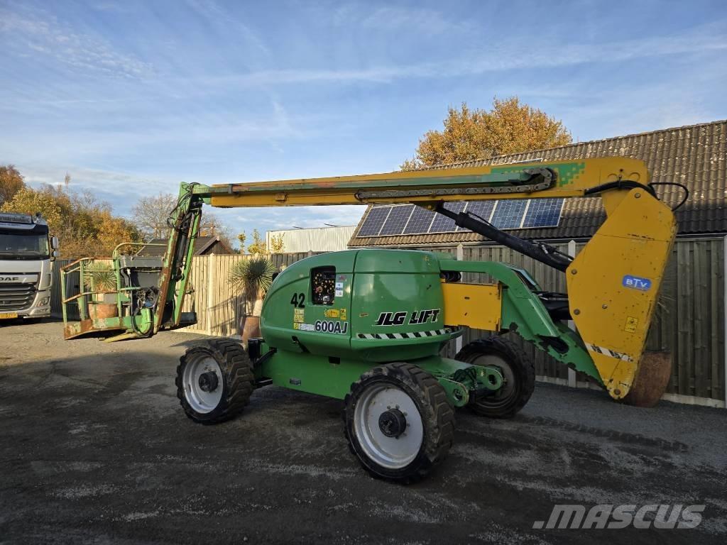 JLG 600 AJ Zglobne podizne platforme