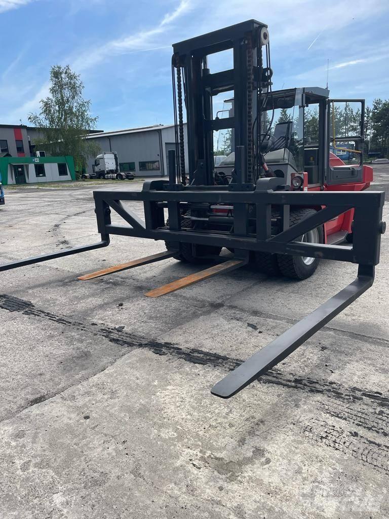 Kalmar DCE 120-6 Viljuške