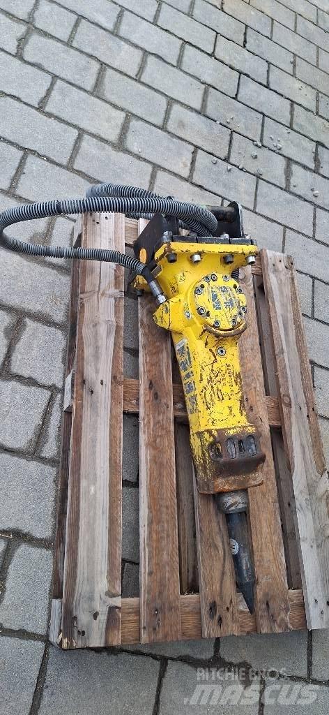 Epiroc SB 152 Čekići
