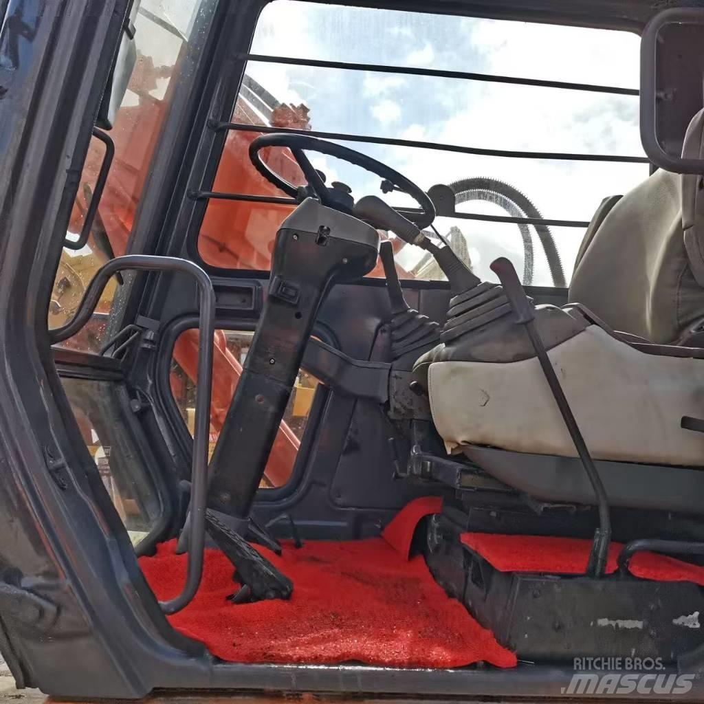 Hitachi EX 100 W D Bageri točkaši