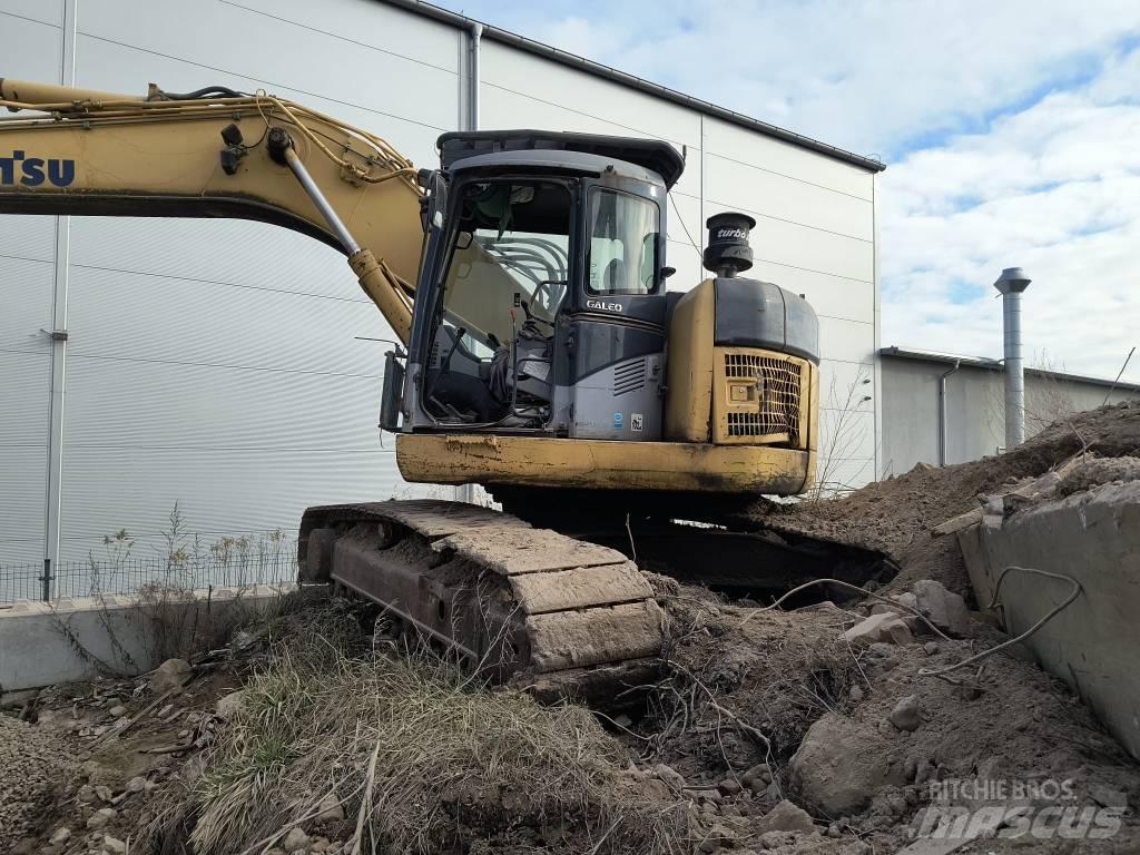 Komatsu 228 Bageri guseničari