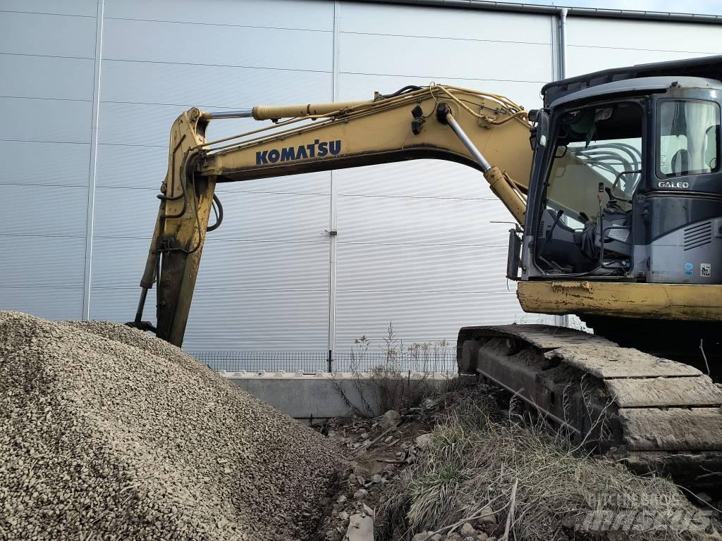 Komatsu 228 Bageri guseničari