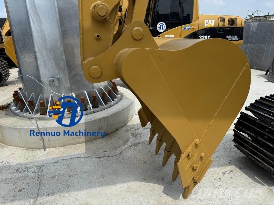 CAT 320B Bageri guseničari