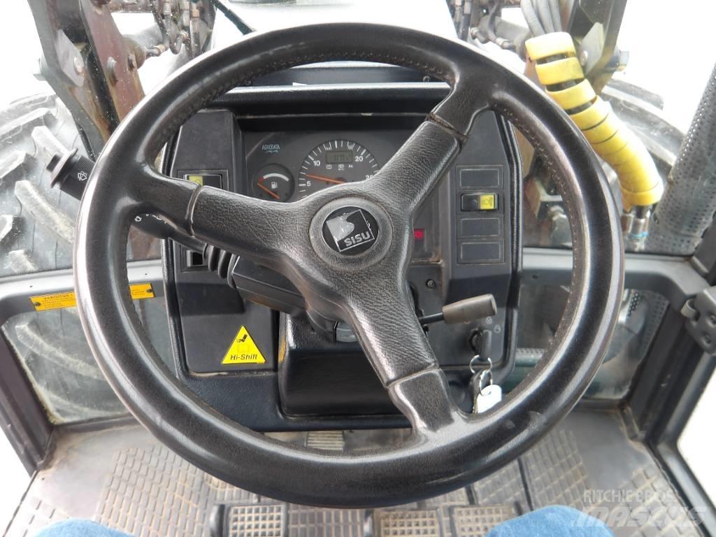 Valtra 8050 Traktori