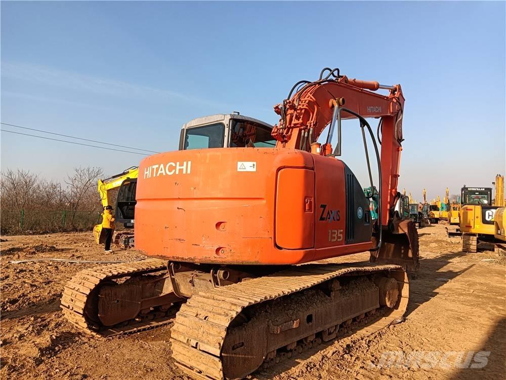 Hitachi ZX135US Bageri guseničari