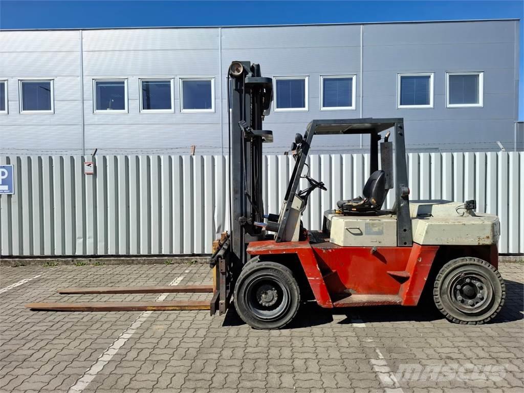 Nissan DF05A60U Dizelski viljuškari