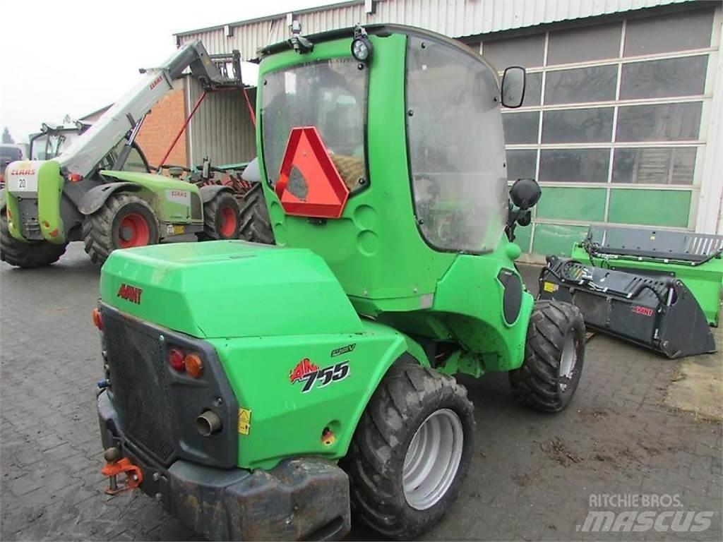 Avant 755i Utovarivači na točkove