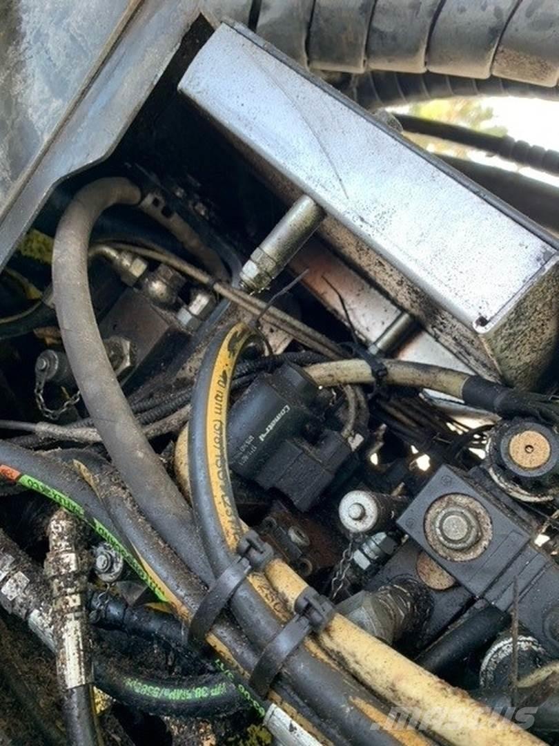 John Deere H270 Glave za kombajne