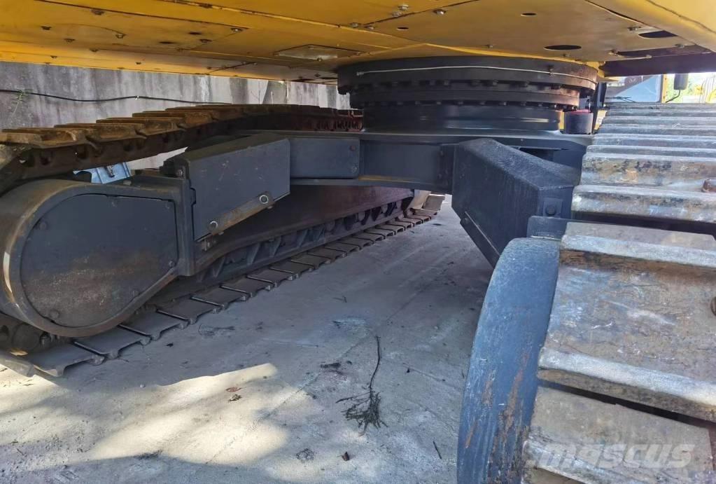 Komatsu PC 450 Bageri guseničari