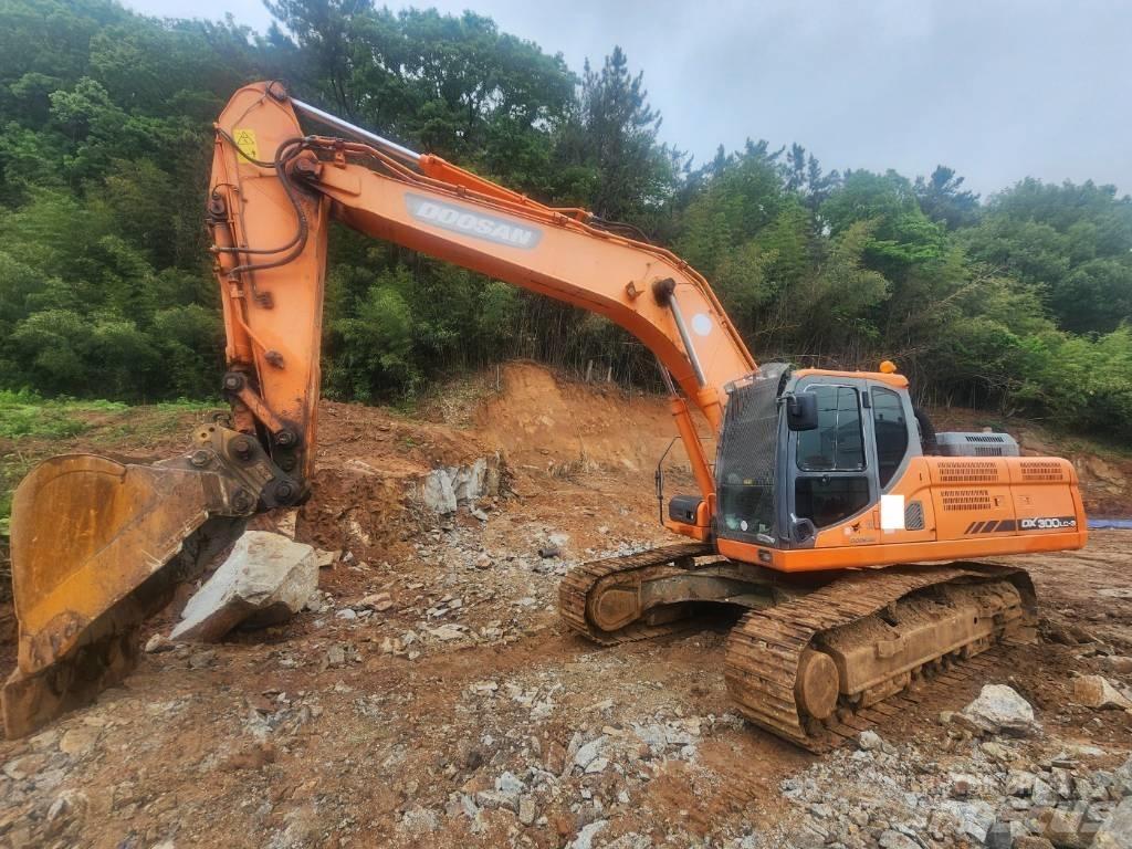 Doosan DX 300 LC-5 Bageri guseničari