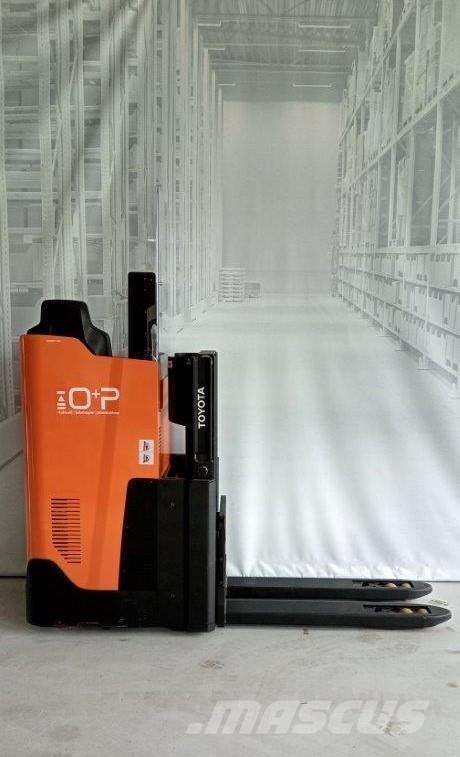 Toyota SSI200D Samopogonski ručni viljuškari