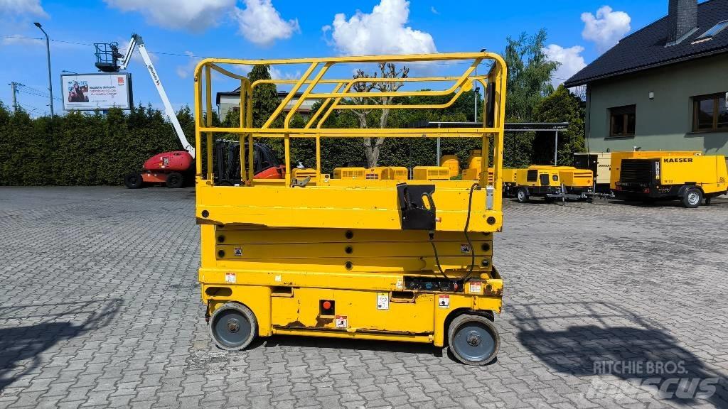 Haulotte Compact 10 Makazaste platforme