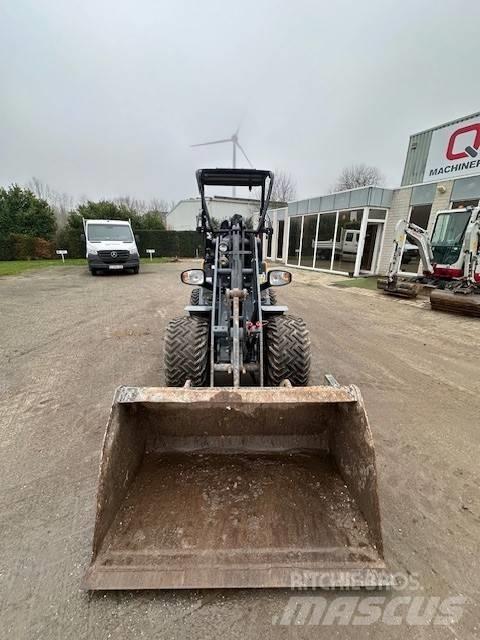 GiANT G2200 HD Utovarivači na točkove