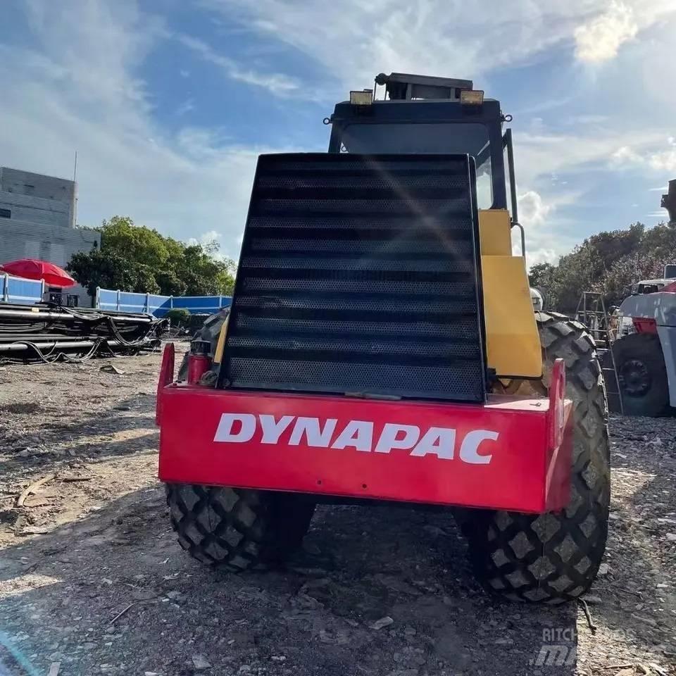 Dynapac CA251D Valjci sa jednim bubnjem