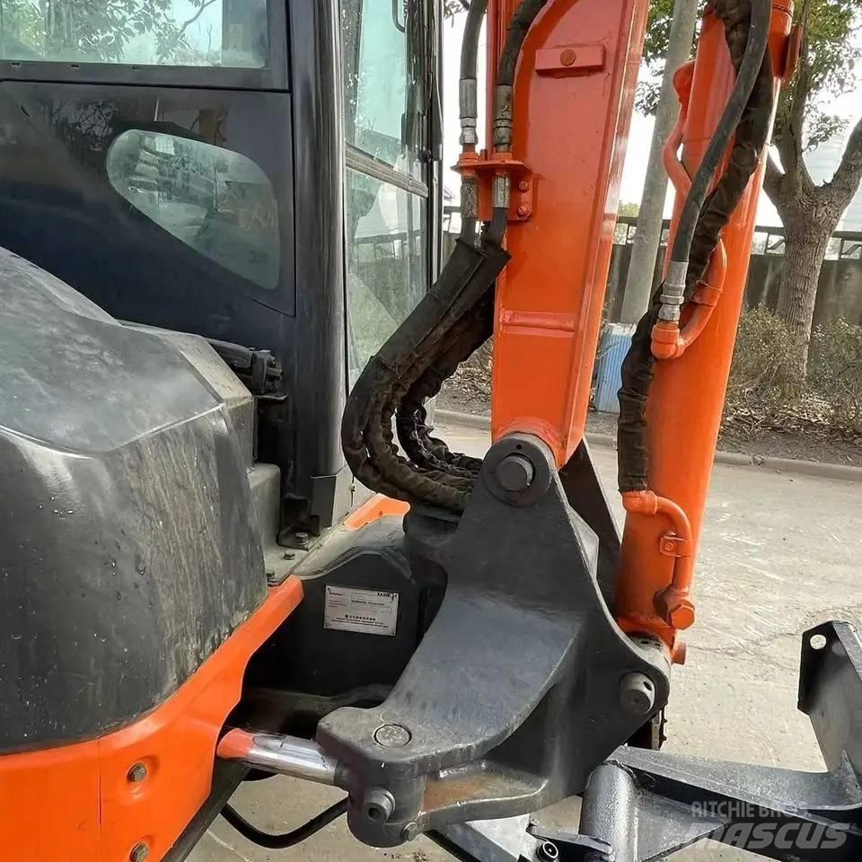 Hitachi ZX50 Mini bageri < 7t