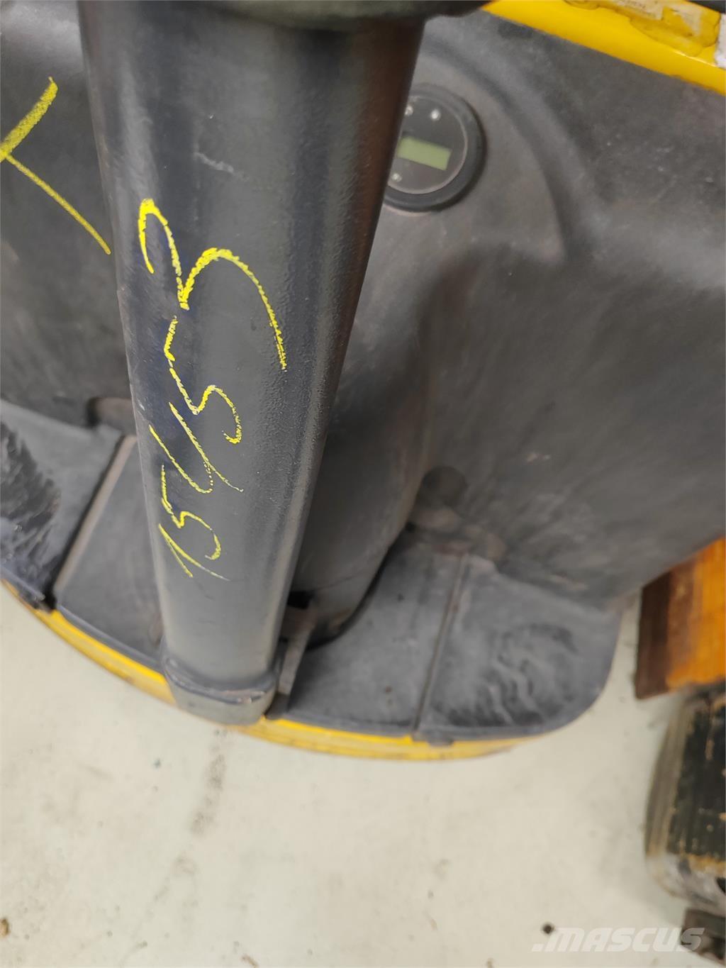 OM TL 18 Ručni električni viljuškar