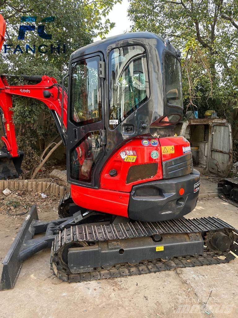 Kubota U 35 Bageri guseničari