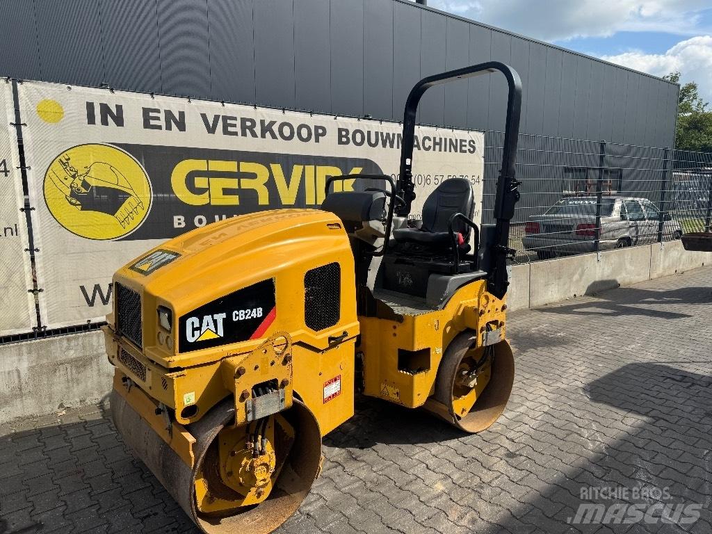 CAT CB 24 B Valjci sa duplim bubnjem