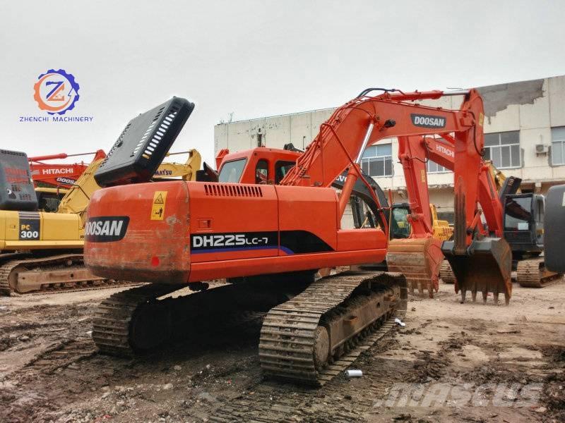 Doosan DH 225 LC-7 Bageri guseničari