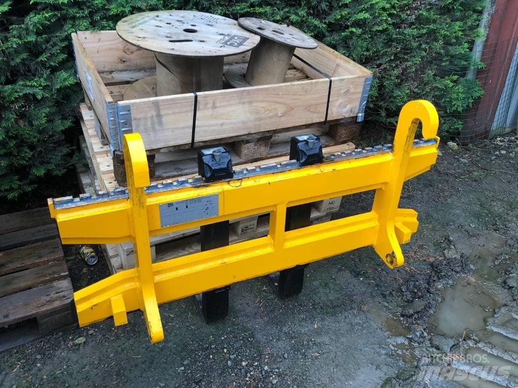 JCB PALLET FORKS Ostala oprema za utovarivače i kopače