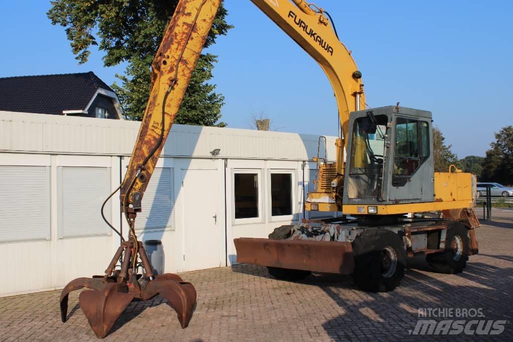 Furukawa W 630 E Bageri točkaši