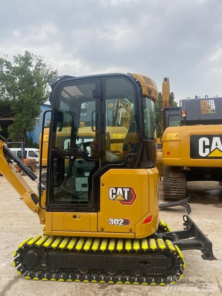 CAT 302 Mini bageri < 7t