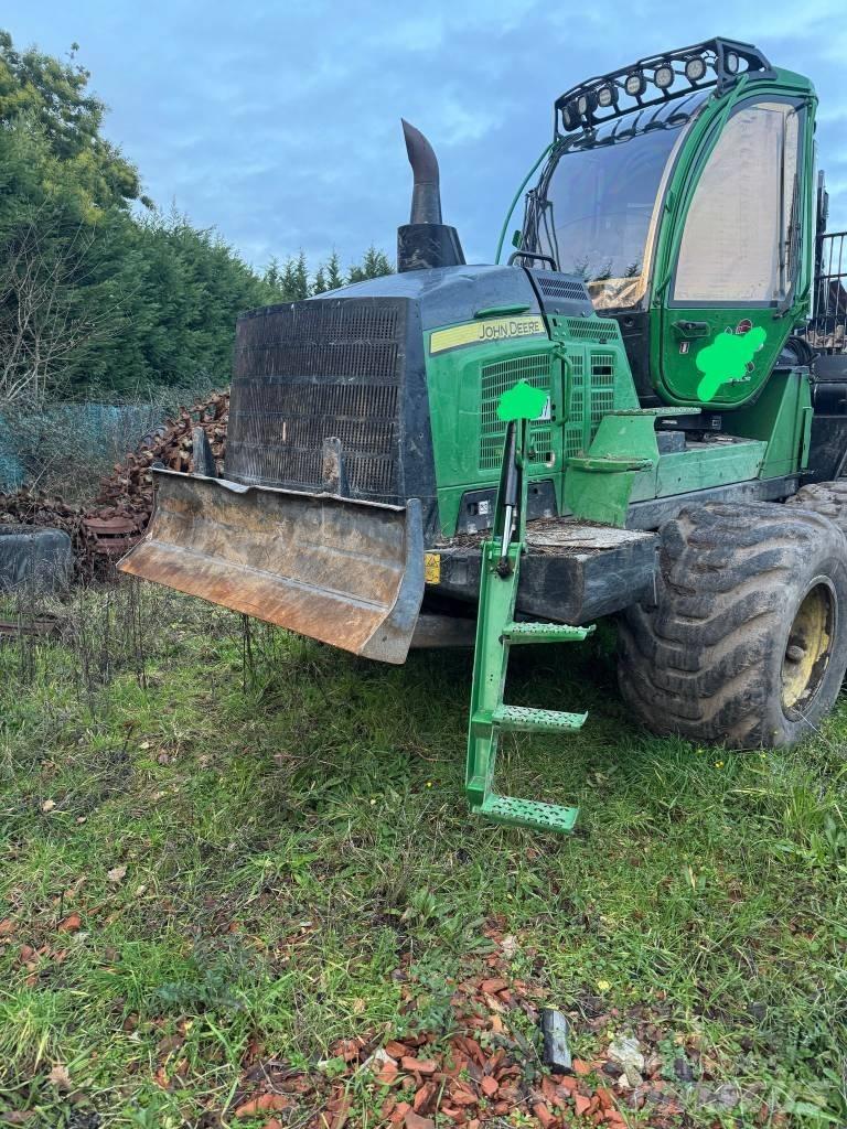 John Deere 1510G Forvarderi