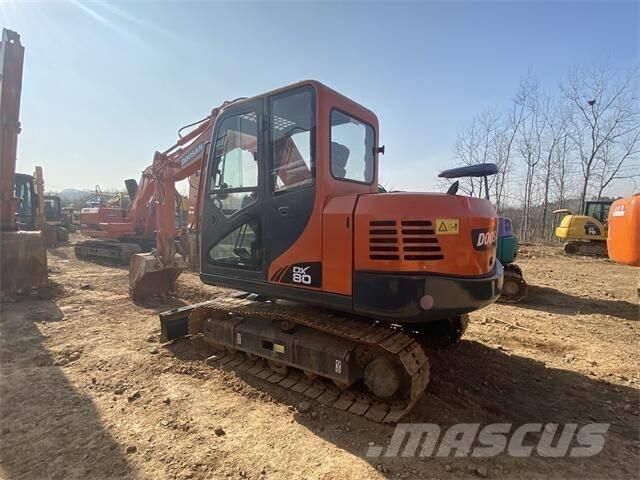 Doosan DX80 Midi bageri 7t – 12t