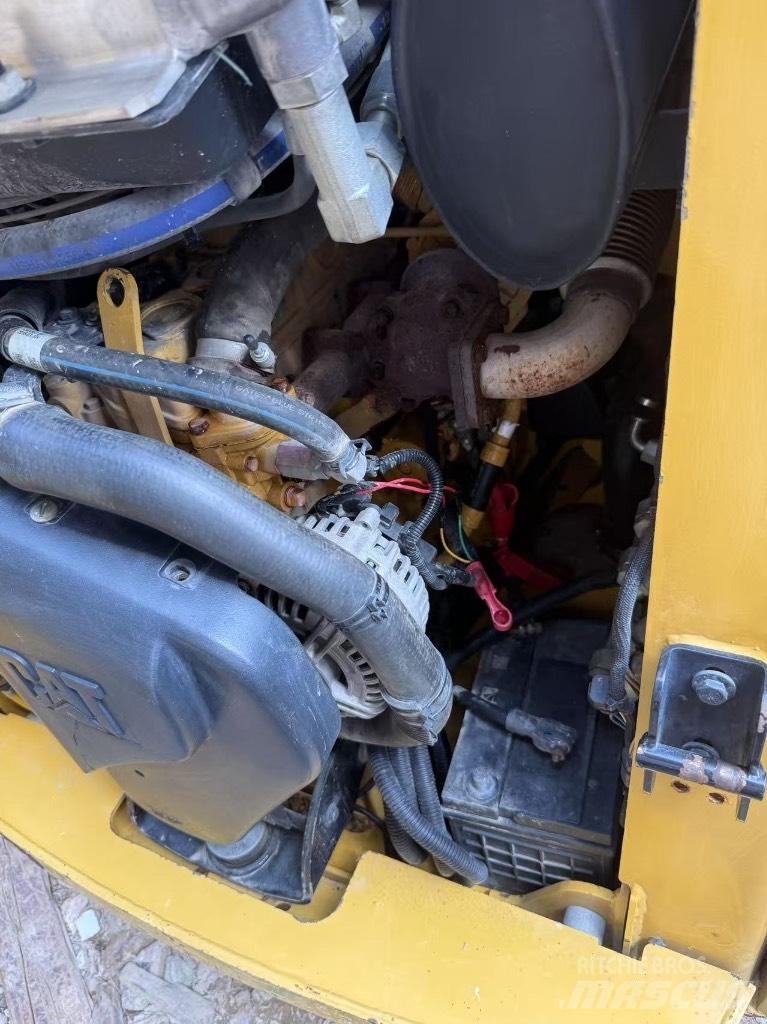 CAT 226 B 3 Skid steer mini utovarivači