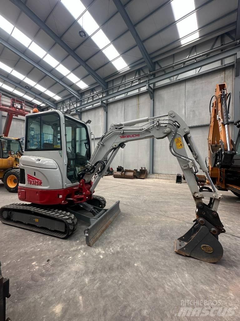 Takeuchi TB 325 R Mini bageri < 7t