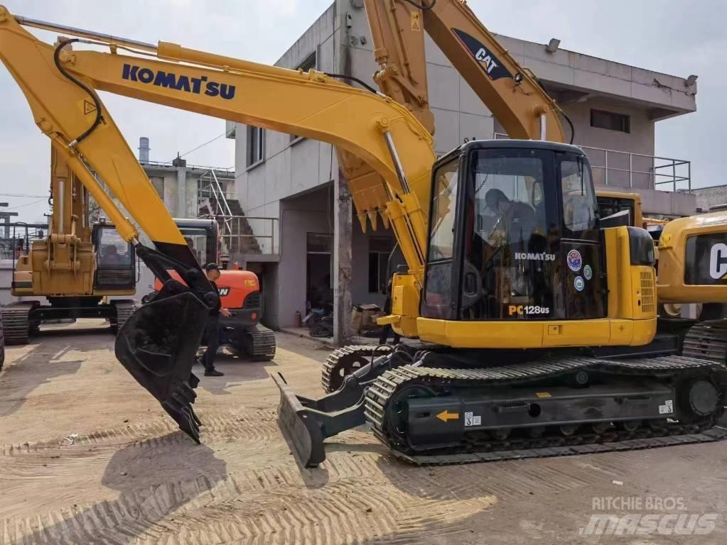 Komatsu PC 128 US Midi bageri 7t – 12t