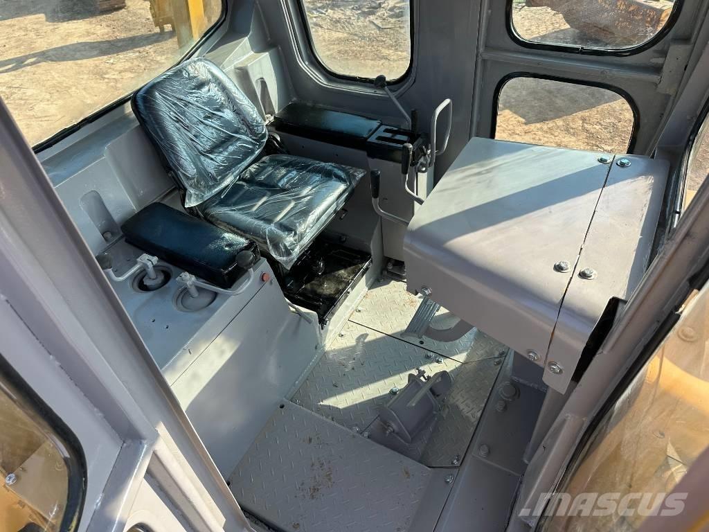 CAT D7G Buldožeri guseničari