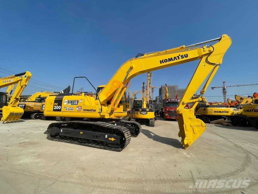 Komatsu PC200-7 Bageri guseničari