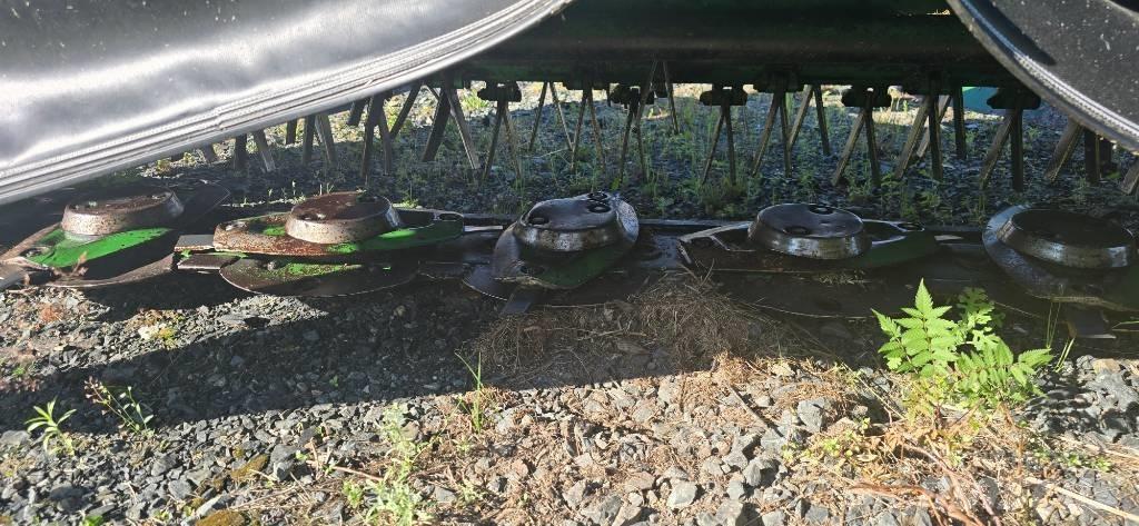 John Deere 131 Uređaji za kosačice
