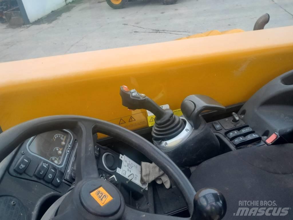 JCB 536-60 Poljoprivredni teleskopski utovarivači