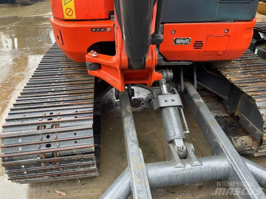 Kubota U 48 Mini bageri < 7t