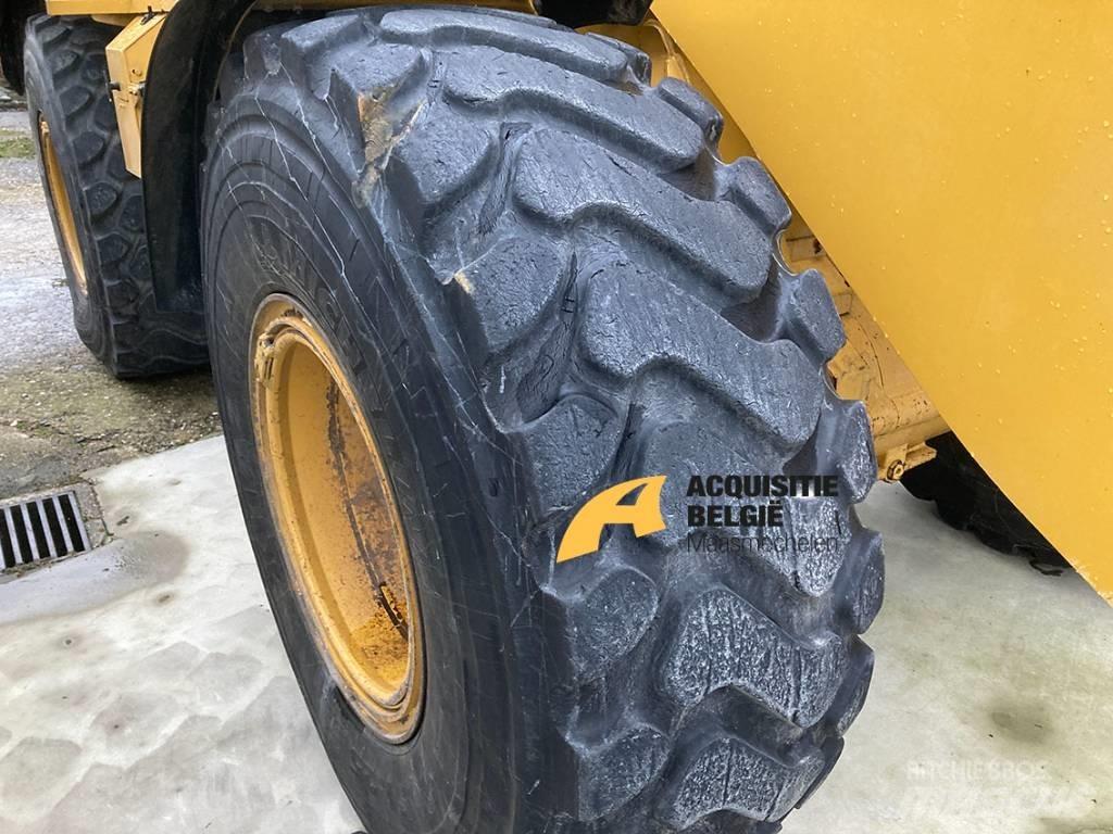 CAT 930M Utovarivači na točkove