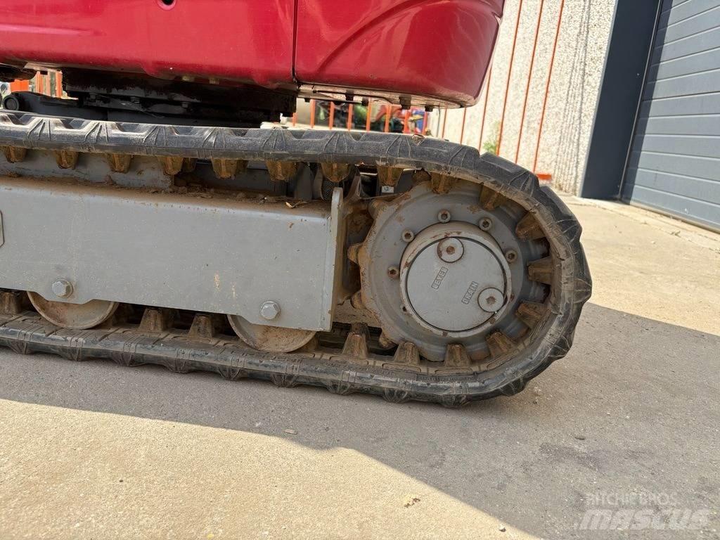 Takeuchi TB 210 R Mini bageri < 7t