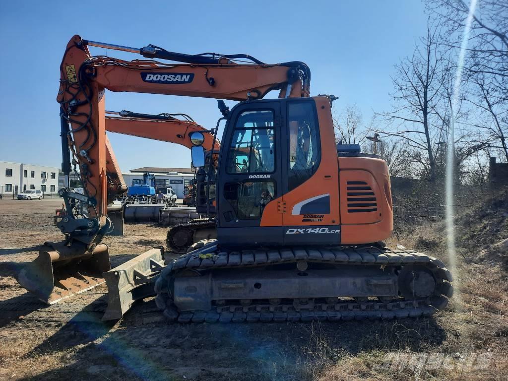 Doosan DX140LCR-5 Bageri guseničari