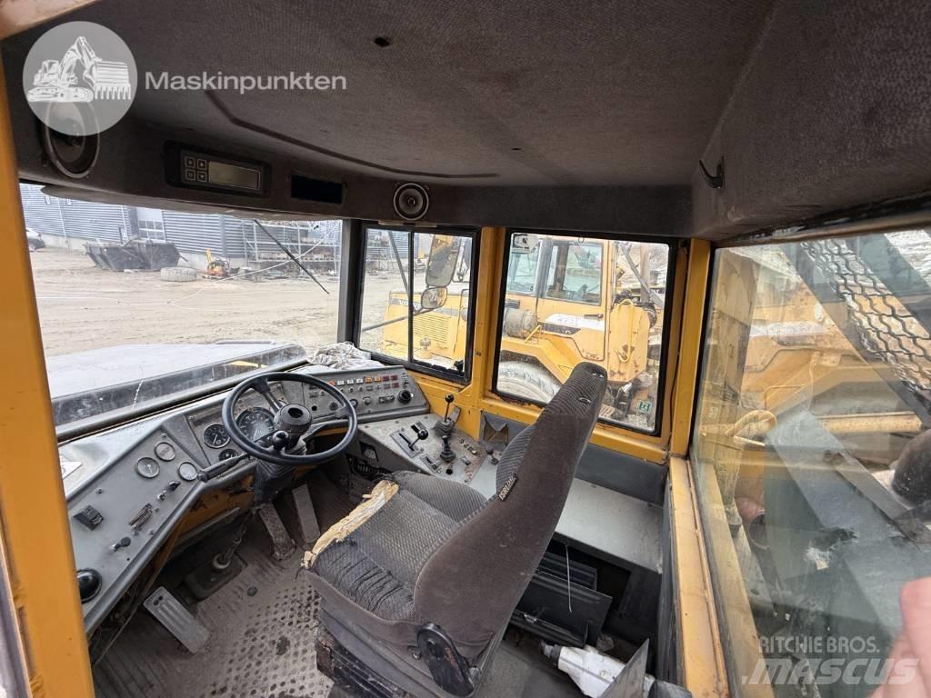 Volvo A 25 C Zglobni damperi