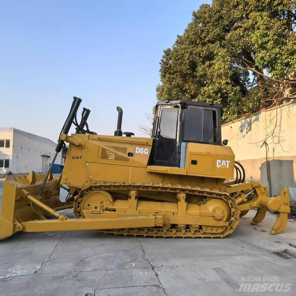 CAT D 6 G LGP II Buldožeri guseničari