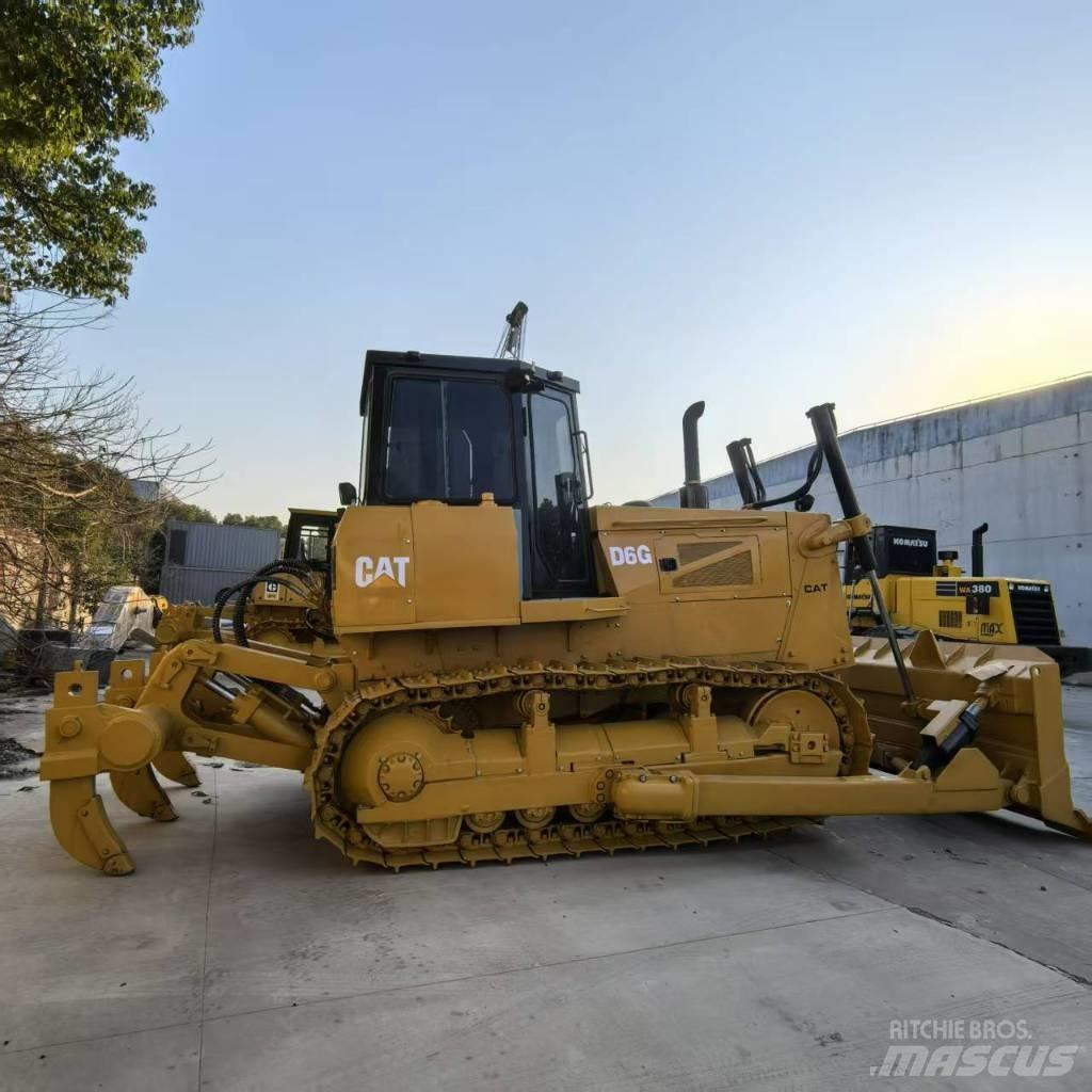 CAT D 6 G LGP II Buldožeri guseničari